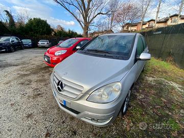 Mercedes-benz cl.B 180  Automatic Sport
