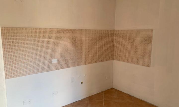 Sarroch,via Galileo,villa da ultimare con giardino