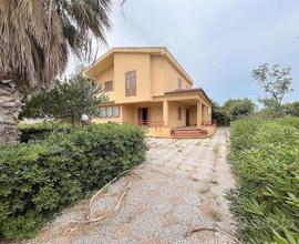 Cv111 villa a pizzolungo con giardino