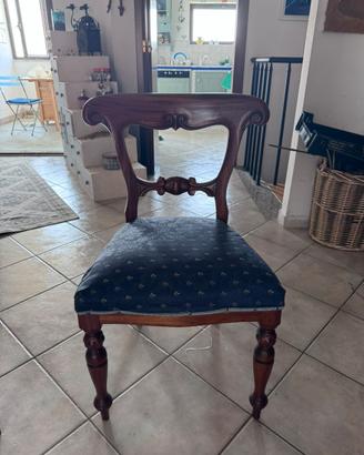 Sedia classica in legno massello