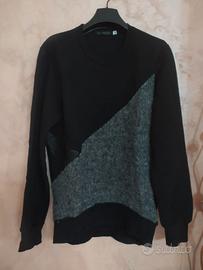 Maglia nera felpata uomo 100% cotone.