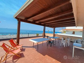 Mansarda fronte spiaggia