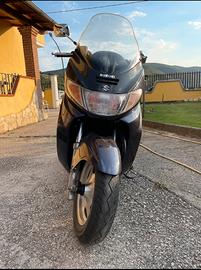 Suzuki Burgman 400cc