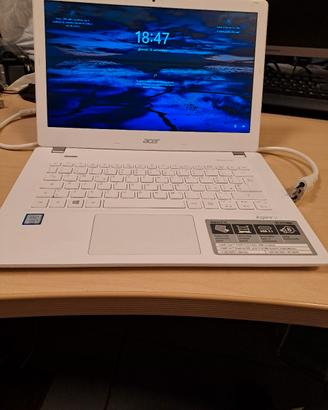 notebook Acer Aspire V3-372-59BJ