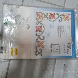 Kit tovaglia da ricamare 80x80