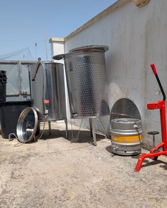 Serbatoi INOX, TINE tutto l'occorrente per il VINO