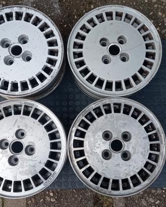 Otto cerchi (8)  Fiat Uno Turbo i.e. 