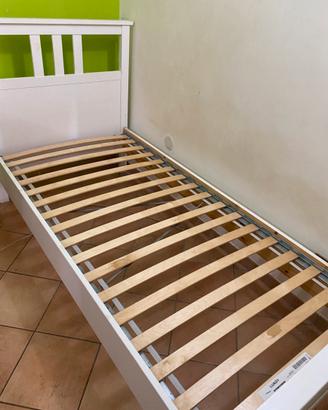 Letto singolo Hemnes Ikea com doghe e materasso