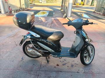 scooter piaggio liberty 150