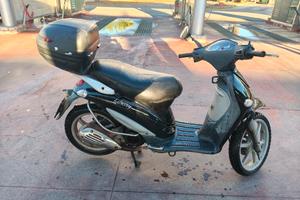 scooter piaggio liberty 150