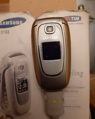 TELEFONINO SAMSUNG CON SPORTELLINO