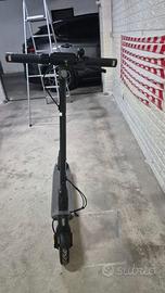 Ninebot kickscooter e2 usato poco pari al nuovo