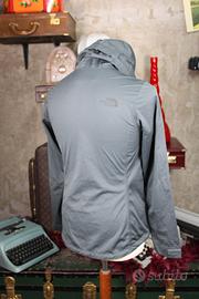 Giacca con cappuccio e tasche brand The North Face