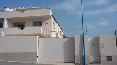 Appartamento con 2 camere al mare Lido Cannatello