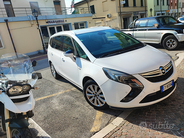 Zafira tourer 1.6 metano N1