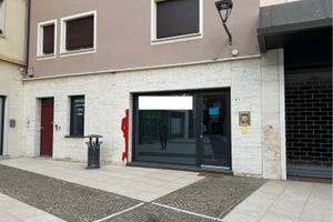 Negozio in piazza a casarsa