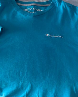 T-shirt levis e champion
