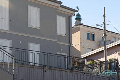 Villa d'Epoca con Vista Mare