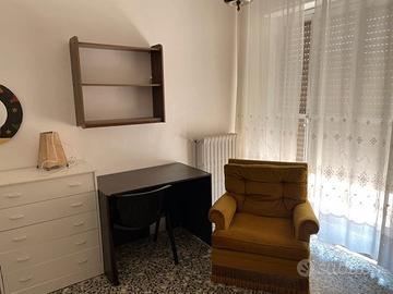 Singola per studentesse vicino Campus da ottobre