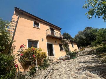 Casa indipendente Sadali