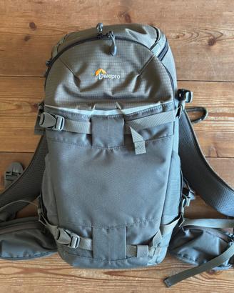 Zaino Lowepro FlipsideTrek 350