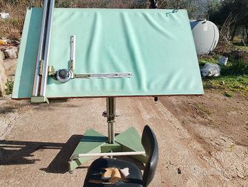 tavolo da geometra e taglierina