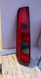Fanale posteriore Sx Ford Fiesta