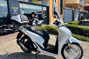 HONDA SH 150 PASSAGGIO E TAGLIANDO INCLUSO