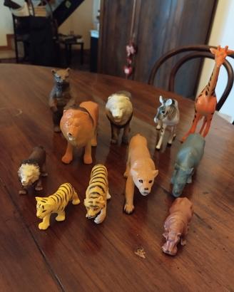 animali di plastica dura