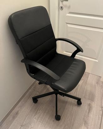 Sedia girevole IKEA nera