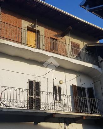 2 LOCALI A POMBIA