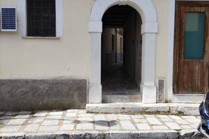 TRECCHINA (PZ)- CASA SU TRE PIANI CON AMPIO TERREN