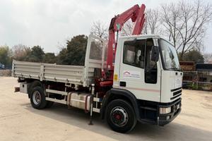 Iveco 130E13 ribaltabile con gru