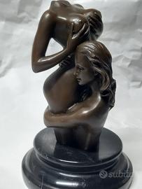 Scultura femminile in bronzo firmata Nick