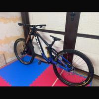 Bici downhill trek 29