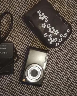 Macchina fotografica LUMIX PANASONIC