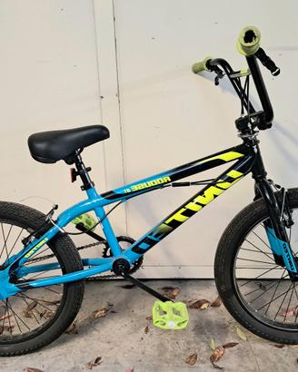 BMX Freestyle UNIT Roouse 01 con pegs