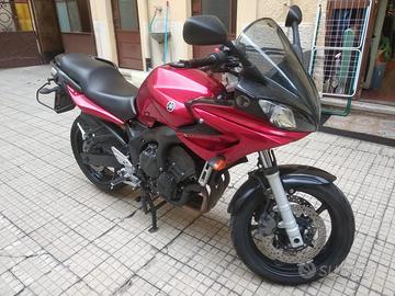 Yamaha Fazer 600