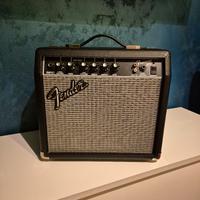 Fender Frontman 15g amplificatore 