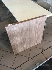 Numero 32 piani per tavoli