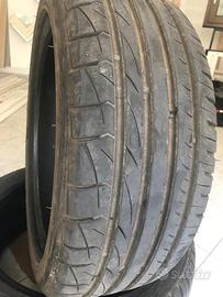 Gomme 215/45/17