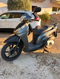 Honda SH 300 Sport