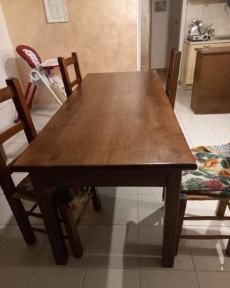 Tavolo  artigianale  di noce nazionale