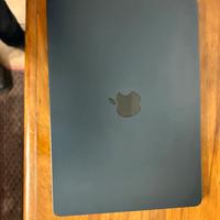 MacBook Air 13,6 “ chip M2 8Gb - 256 Gb hard disk