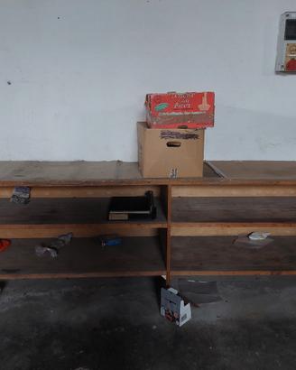 Banco da lavoro in legno