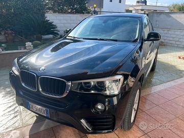 BMW X4 xDrive nero metallizzato