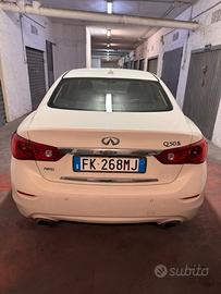 Infiniti Q50 Hybrid Ibrida