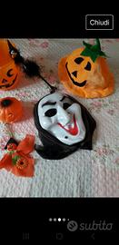 set per Halloween 