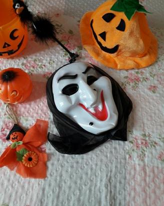 set per Halloween 