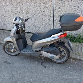 Piaggio Carnaby 300 - 2012